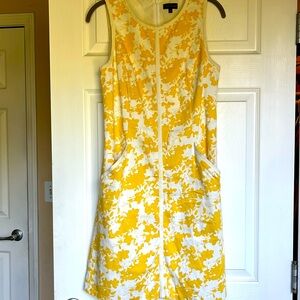 The Limited Yellow and White Sheath Mini Dress Sleeveless Crew Neck